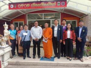 ผู้แทน (อว.) ลงพื้นที่เยี่ยมชมผลิตภัณฑ์สินค้าของผู้ประกอบการชุมชน วัดศรีสุพรรณ