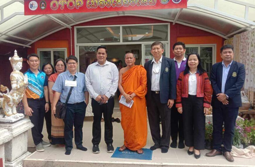 ผู้แทน (อว.) ลงพื้นที่เยี่ยมชมผลิตภัณฑ์สินค้าของผู้ประกอบการชุมชน วัดศรีสุพรรณ